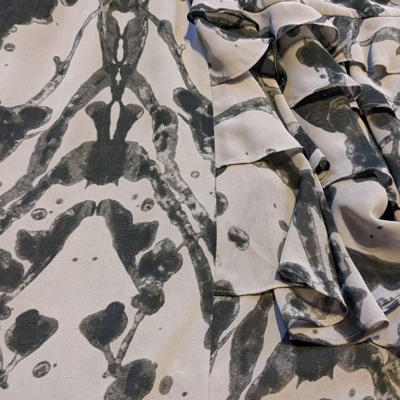 Urban Outfitters Kimchi Blue grey dress with black ink/watercolor pattern - Picture 10 of 12